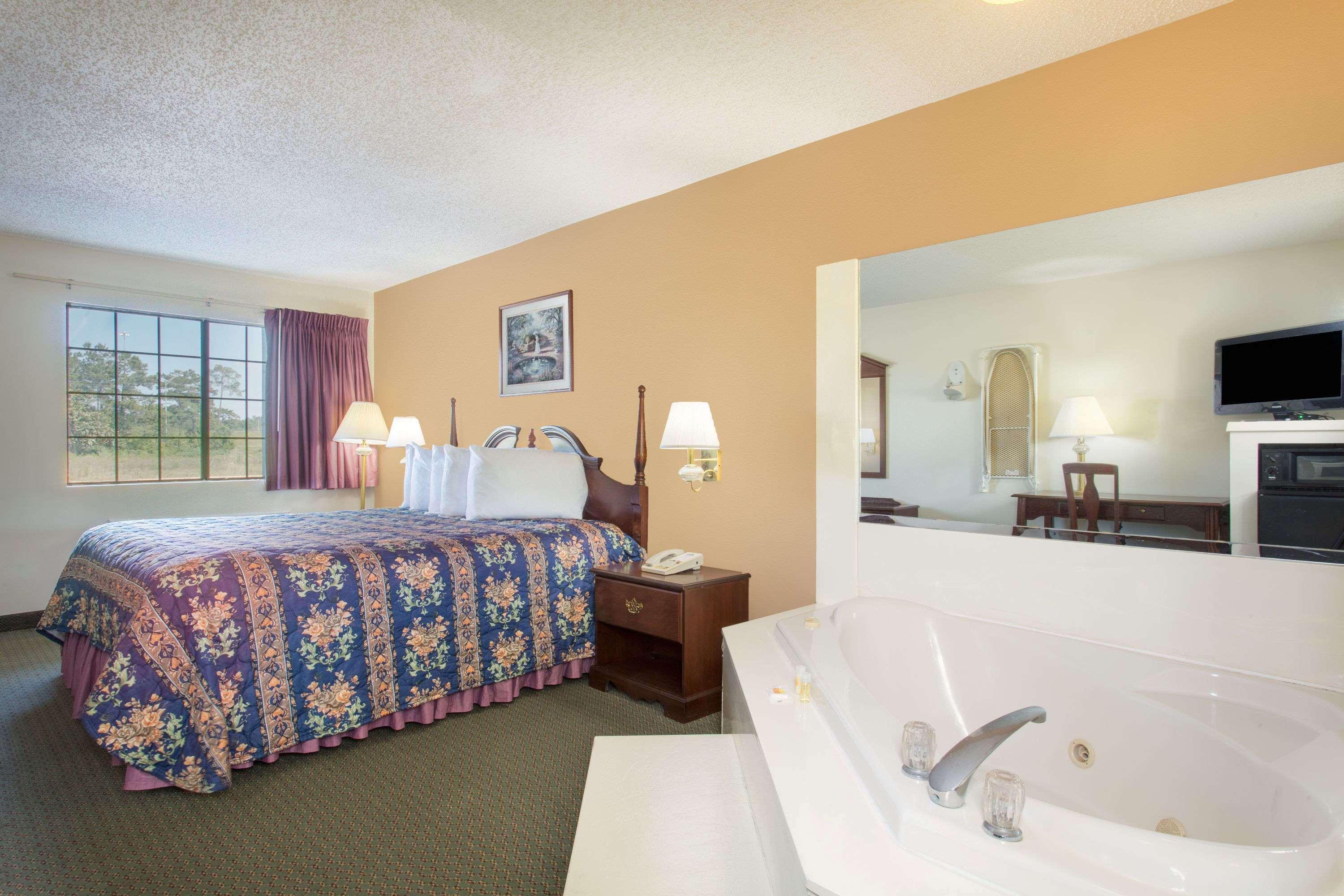 Days Inn By Wyndham Picayune Kültér fotó